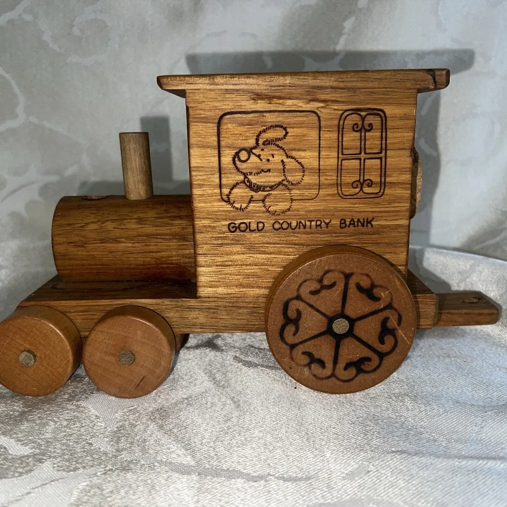 Vintage Wooden Train Engine Gold Country Bank Toystslgic MN 1977
